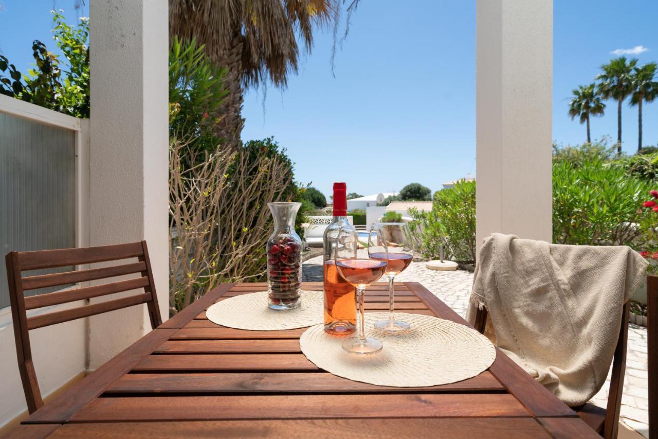 Beach Villa With Ocean View And Rooftop Cinema Гия Экстерьер фото