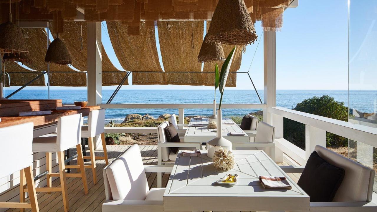 Beach Villa With Ocean View And Rooftop Cinema Гия Экстерьер фото